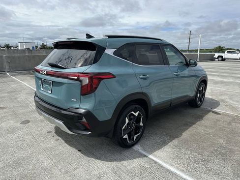 Used 2024 Kia Seltos EX AWD/4WD image 35