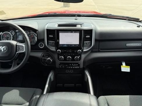 Used 2025 RAM 1500 Big Horn AWD/4WD image 28