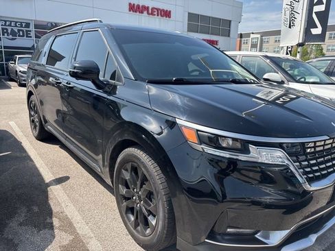 Used 2024 Kia Carnival SX image 2