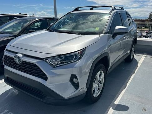 Used 2020 Toyota RAV4 XLE w/ Convenience Package AWD/4WD image 1