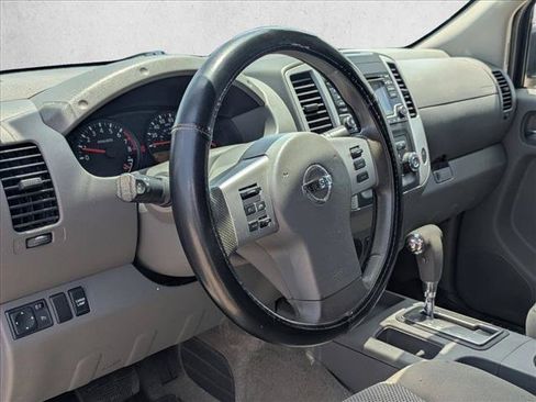 Used 2017 Nissan Frontier SV RWD image 7