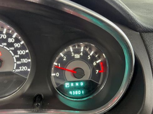 Used 2013 Chrysler 200 Touring FWD image 26