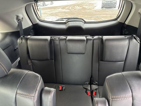 Certified 2019 Toyota Highlander XLE image 7