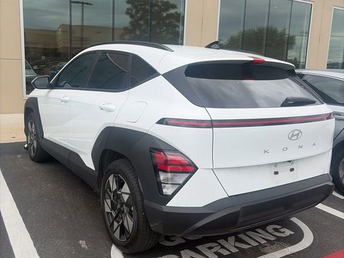 Used 2024 Hyundai Kona SEL w/ Convenience Package image 6