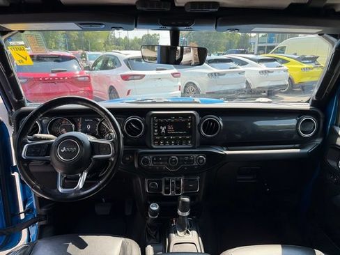 Certified 2022 Jeep Wrangler Unlimited Sahara AWD/4WD image 10