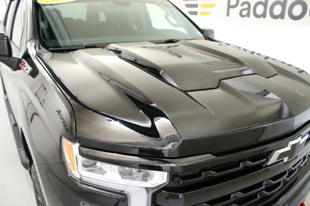 Used 2025 Chevrolet Silverado 1500 LT Trail Boss AWD/4WD image 12