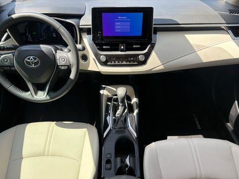 Used 2024 Toyota Corolla XLE FWD image 2