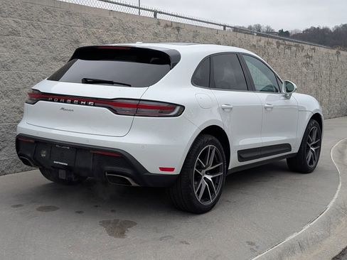 Certified 2025 Porsche Macan AWD/4WD image 7