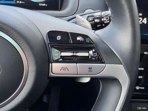 Used 2023 Hyundai Tucson Limited image 28