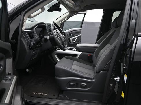 Used 2024 Nissan Titan SV w/ SV Utility Package image 14