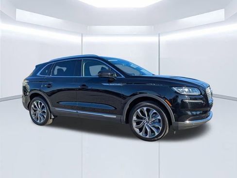 Used 2023 Lincoln Nautilus Reserve w/ Equipment Group 201A AWD/4WD image 2