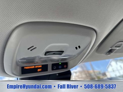 Used 2025 Chevrolet Trax LT w/ Driver Confidence Package FWD image 25