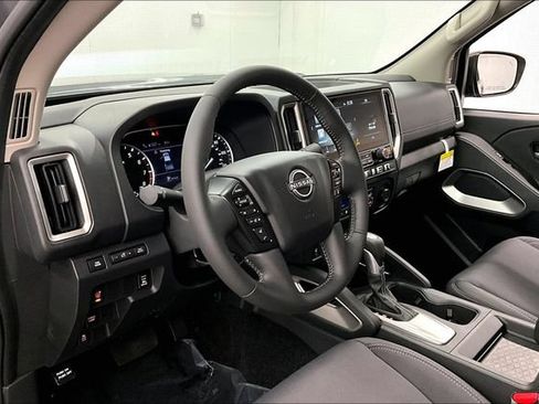 New 2026 Nissan Frontier SV w/ SV Convenience Package RWD image 7