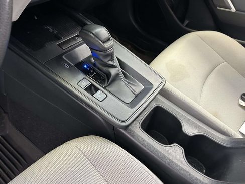 Used 2026 Toyota Corolla Cross L FWD image 18