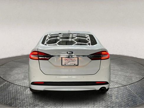 Used 2020 Ford Fusion SE image 6