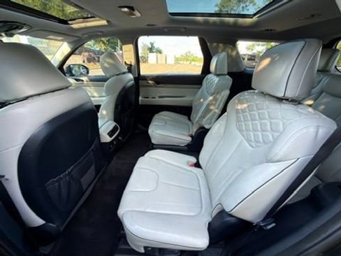 Used 2021 Hyundai Palisade Limited w/ Winter Package AWD/4WD image 24