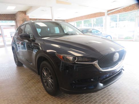 Used 2019 MAZDA CX-5 Touring FWD image 3