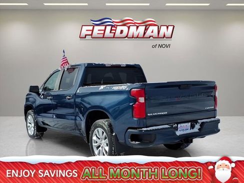 Used 2020 Chevrolet Silverado 1500 Custom w/ Custom Value Package image 3