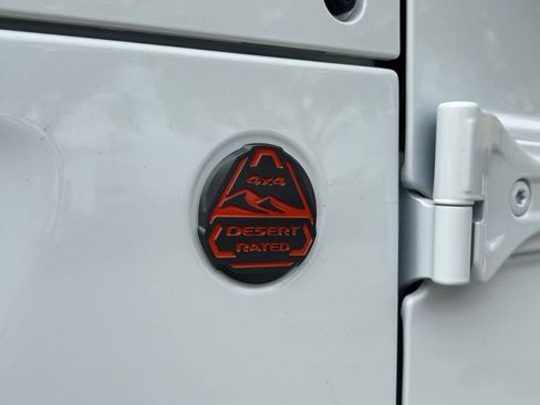 New 2026 Jeep Gladiator Mojave image 28