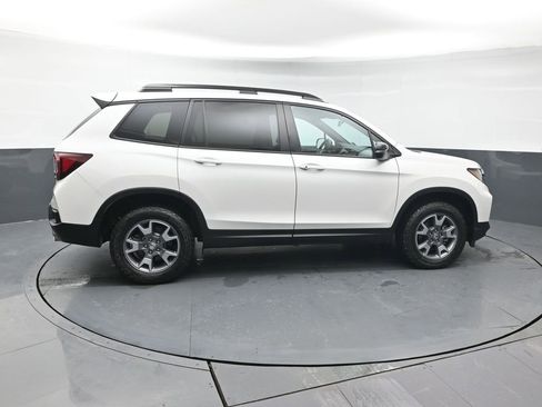Certified 2023 Honda Passport TrailSport image 7