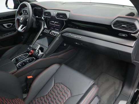 Used 2024 Lamborghini Urus S image 18