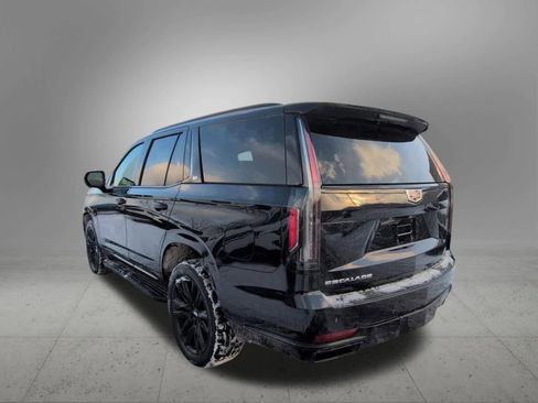 Used 2022 Cadillac Escalade Sport image 4
