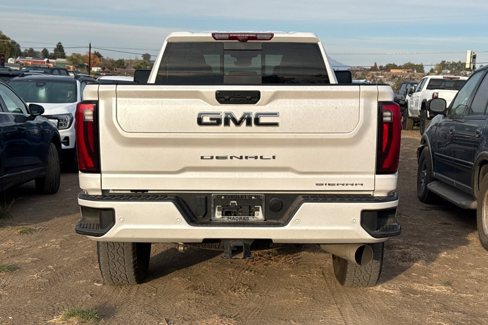 Used 2025 GMC Sierra 3500 Denali Ultimate AWD/4WD image 5