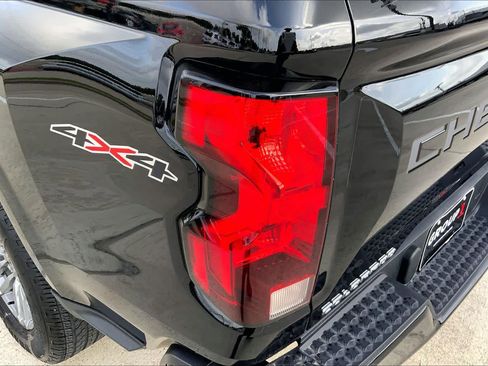 Used 2024 Chevrolet Colorado LT w/ LT Convenience Package image 27