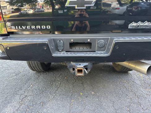 Used 2019 Chevrolet Silverado 2500 High Country w/ Duramax Plus Package AWD/4WD image 41