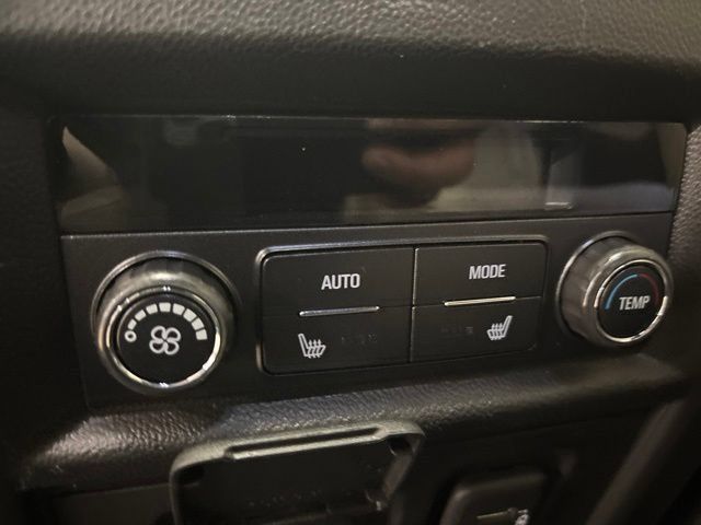 Used 2022 Chevrolet Traverse Premier AWD/4WD image 22
