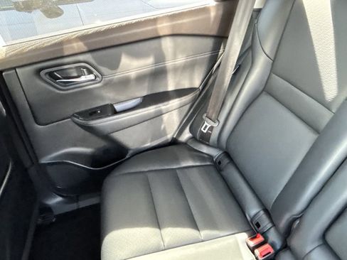 Used 2022 Nissan Rogue SV w/ SV Premium Package image 20