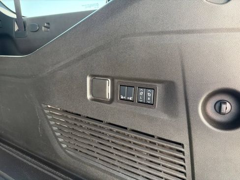 Used 2026 GMC Yukon XL AT4 Ultimate w/ LPO, Floor Liner Package AWD/4WD image 19