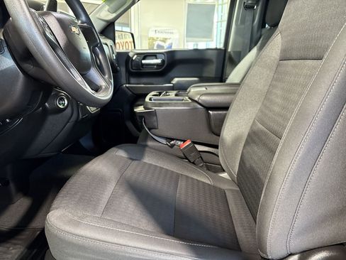 Used 2022 Chevrolet Silverado 1500 Custom image 11