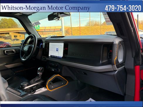 Used 2023 Ford Bronco Badlands w/ Sasquatch Package AWD/4WD image 14