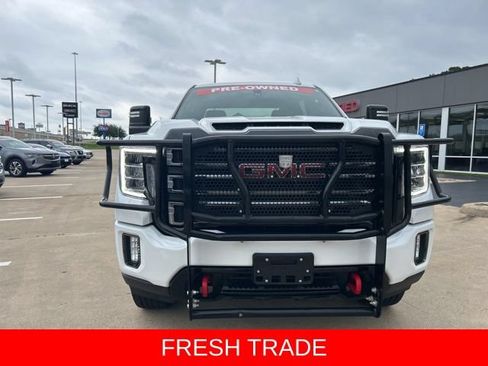Used 2022 GMC Sierra 2500 AT4 AWD/4WD image 2
