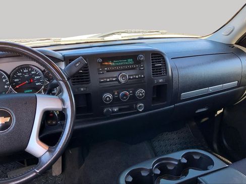 Used 2010 Chevrolet Silverado 1500 LT w/ Power Pack Plus RWD image 6