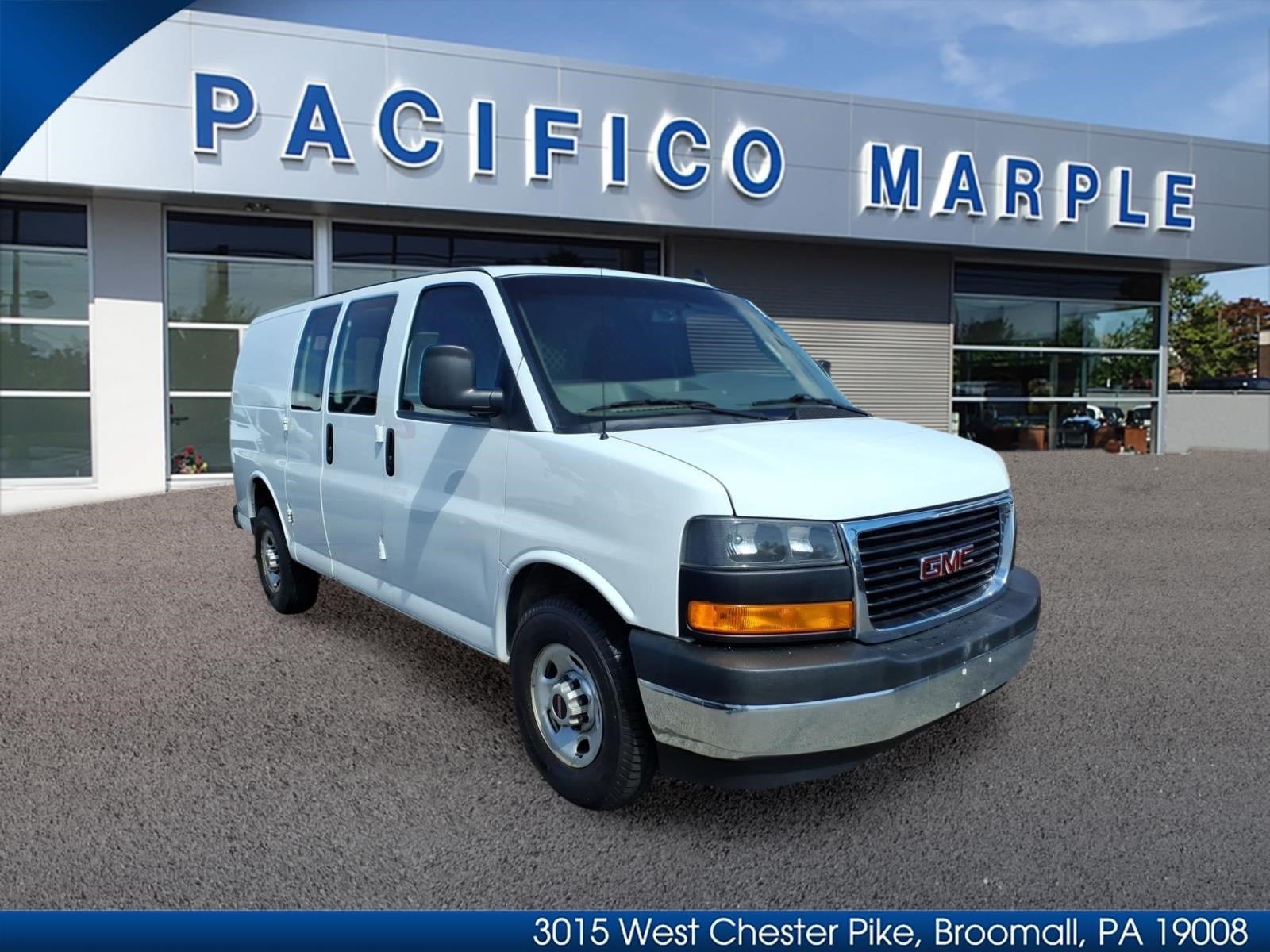 Used 2020 GMC Savana 2500 w/ Driver Convenience Package RWD image 1