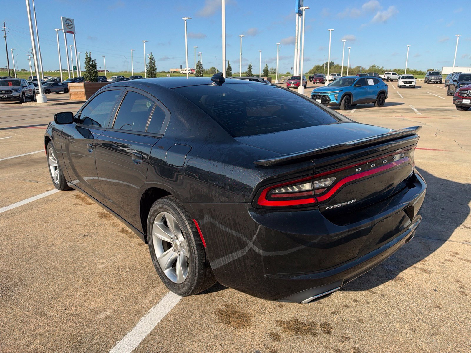 Used 2015 Dodge Charger SXT RWD image 5