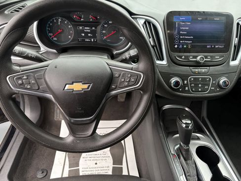 Used 2020 Chevrolet Malibu LT image 12