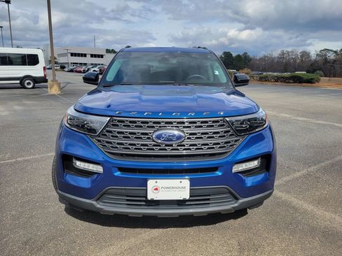 Certified 2023 Ford Explorer XLT w/ Equipment Group 202A image 9