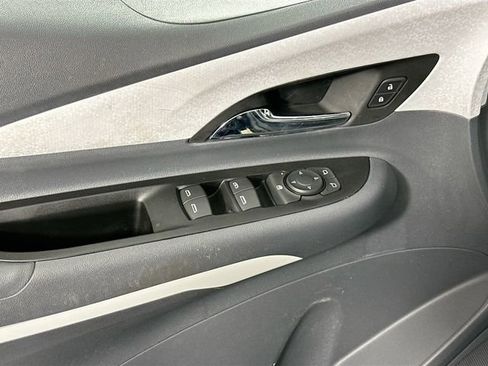Used 2019 Chevrolet Bolt LT FWD image 22