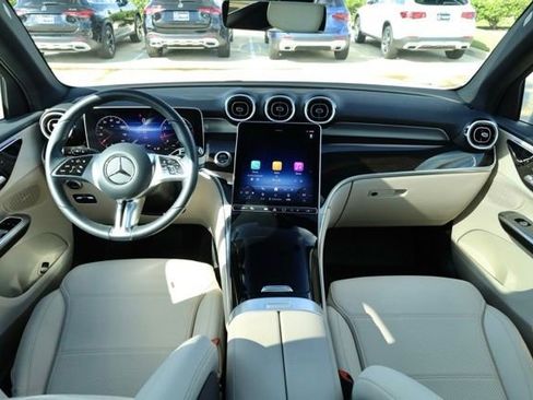 Certified 2025 Mercedes-Benz GLC 300 image 14