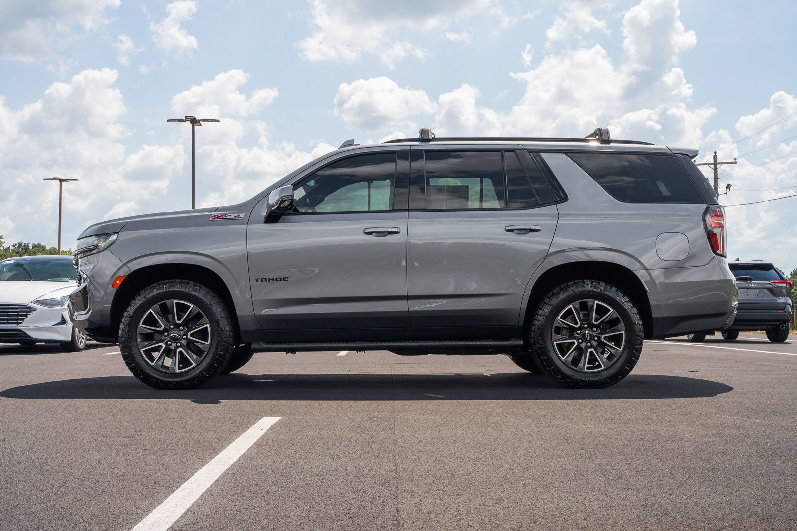 Used 2021 Chevrolet Tahoe Z71 w/ Z71 Off-Road Package AWD/4WD image 5