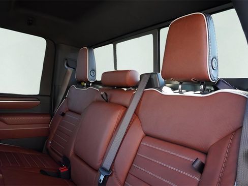 New 2026 GMC Sierra 2500 Denali Ultimate w/ Max Trailering Package image 36