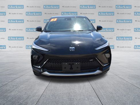 Used 2025 Buick Envista Sport Touring w/ Convenience I Package image 2