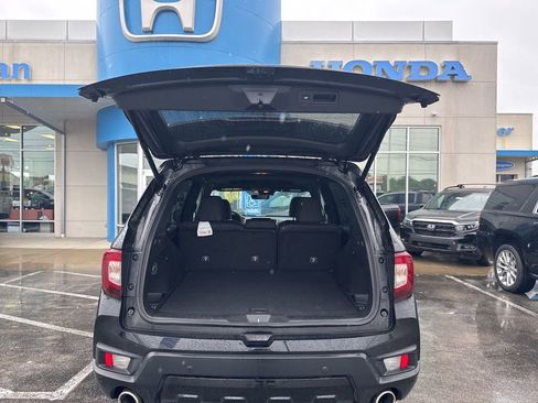 Used 2024 Honda Passport Black Edition image 19