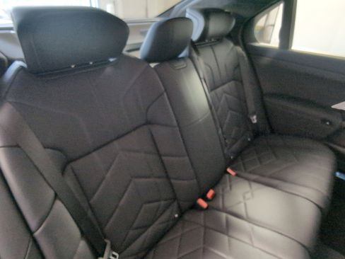 New 2026 BMW i7 eDrive50 w/ Executive Package image 32