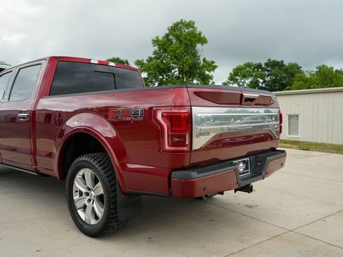 Used 2016 Ford F150 Platinum w/ Equipment Group 701A Luxury AWD/4WD image 21