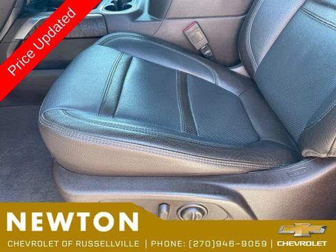Used 2020 GMC Sierra 3500 Denali AWD/4WD image 6