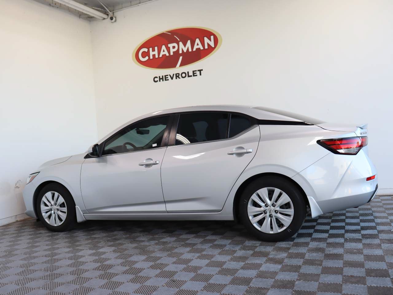 Used 2022 Nissan Sentra S w/ Electronics Package FWD image 3